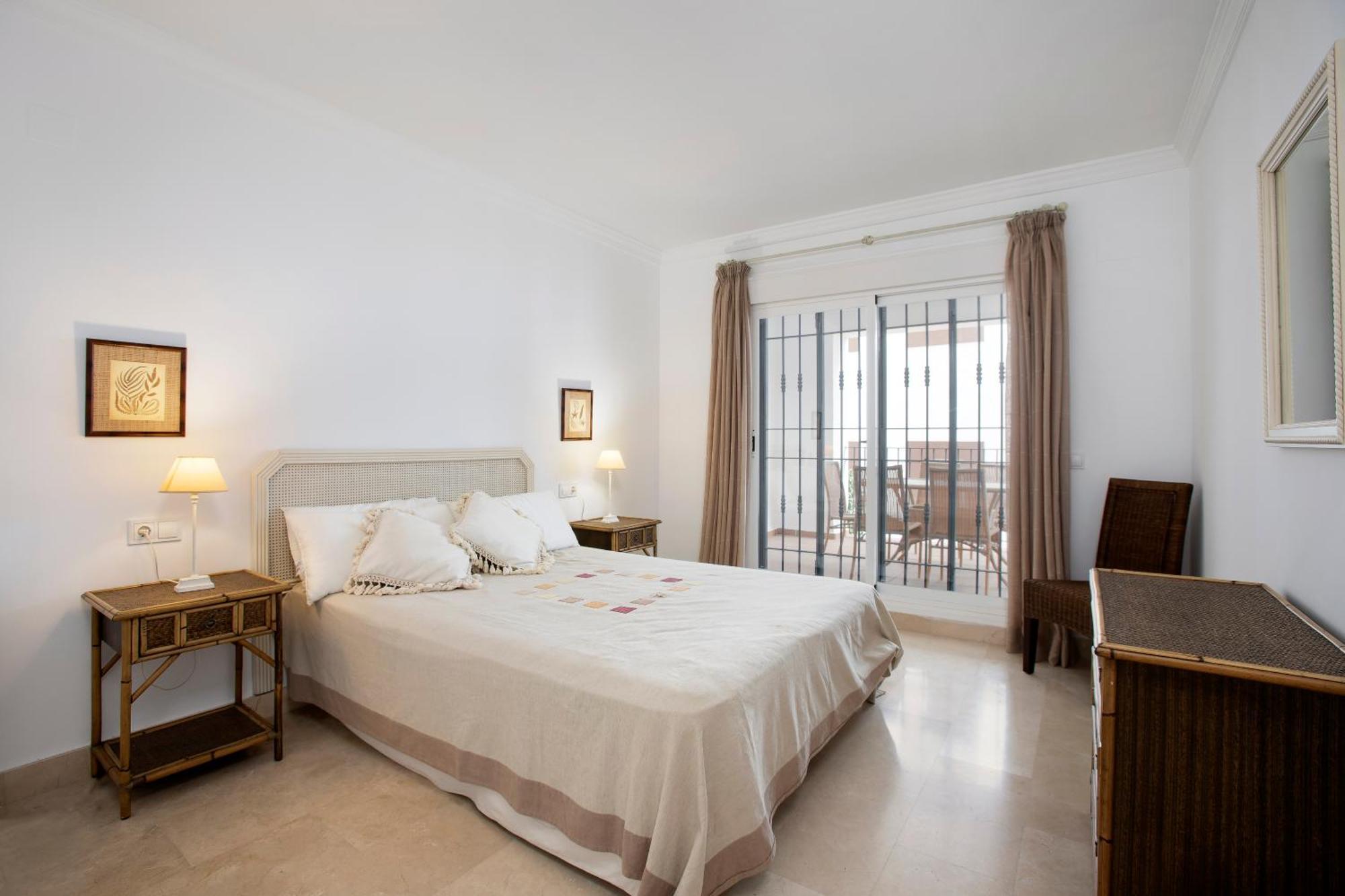 Apartment La Gavia Side 2 Bedroom - San Pedro *