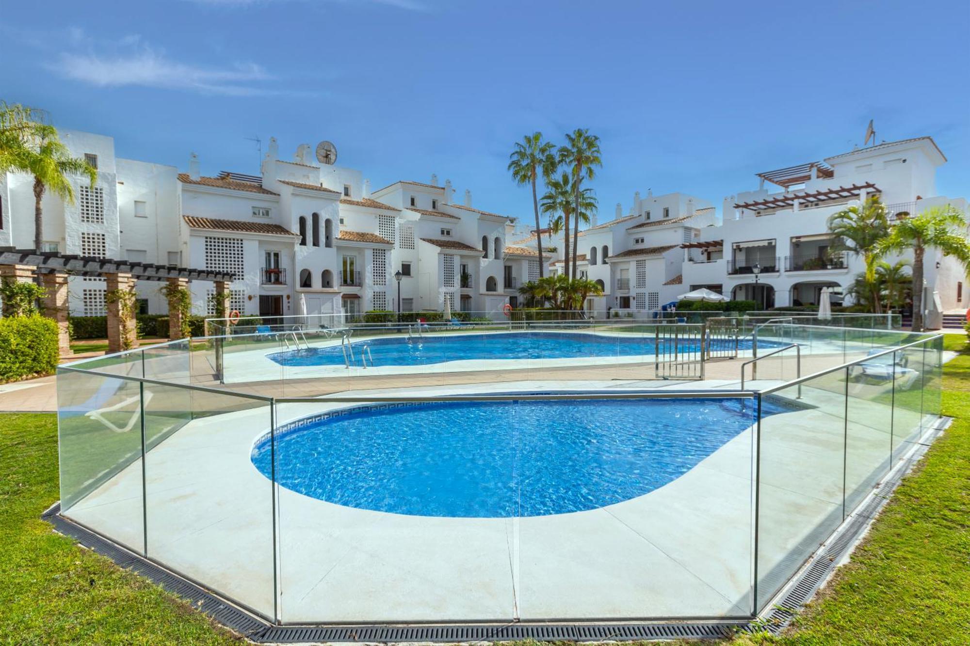 La Gavia Side 2 Bedroom - San Pedro Apartment *